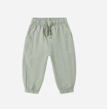 Quincy Mae Luca Pant | Fern