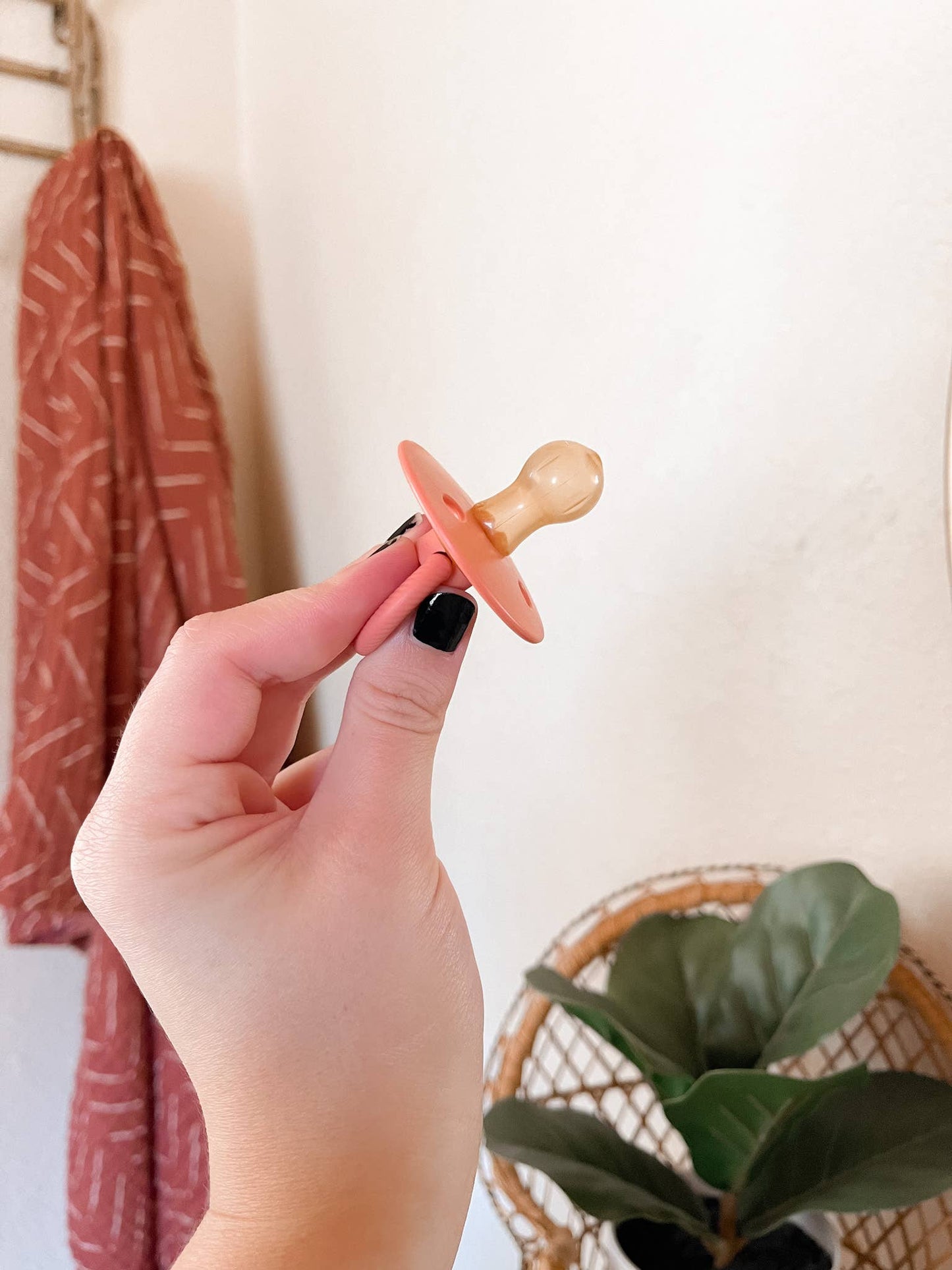 *NEW STYLES* Itzy Soother™ Natural Rubber Paci Sets