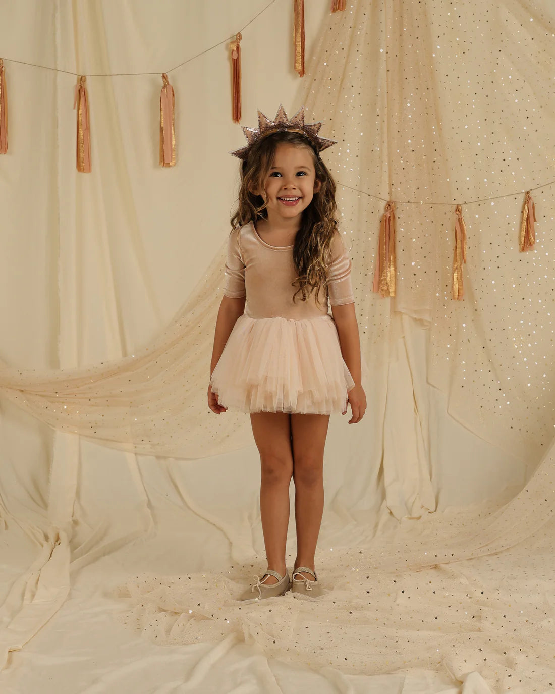 THEA TUTU || ANTIQUE