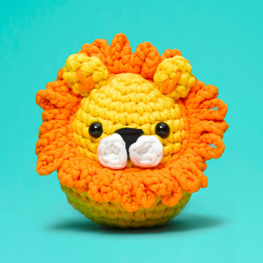 Woobles Crochet Kit | Sebastian The Lion